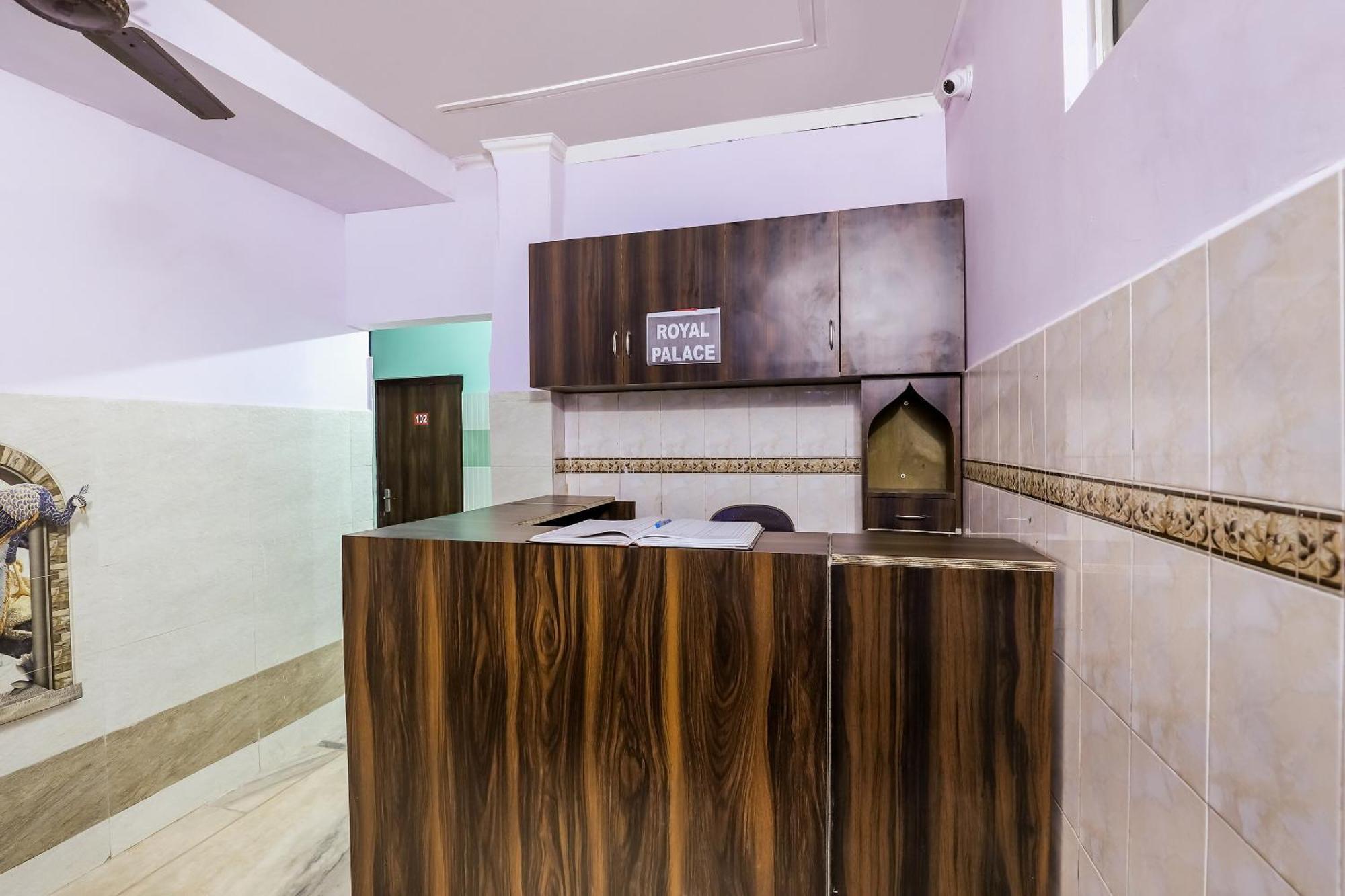 Oyo 69486 Royal Palace دلهي المظهر الخارجي الصورة